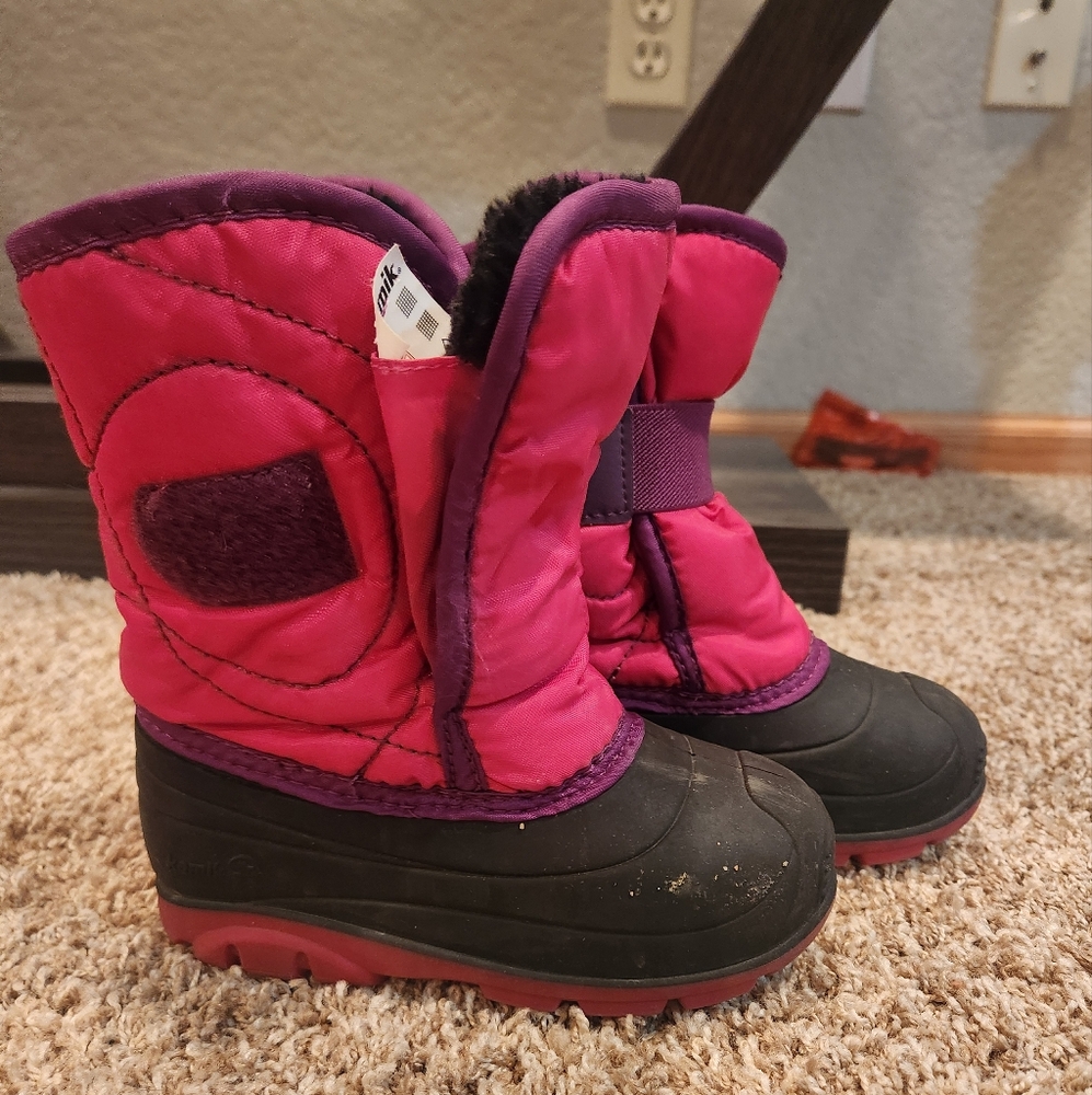 Girls boots